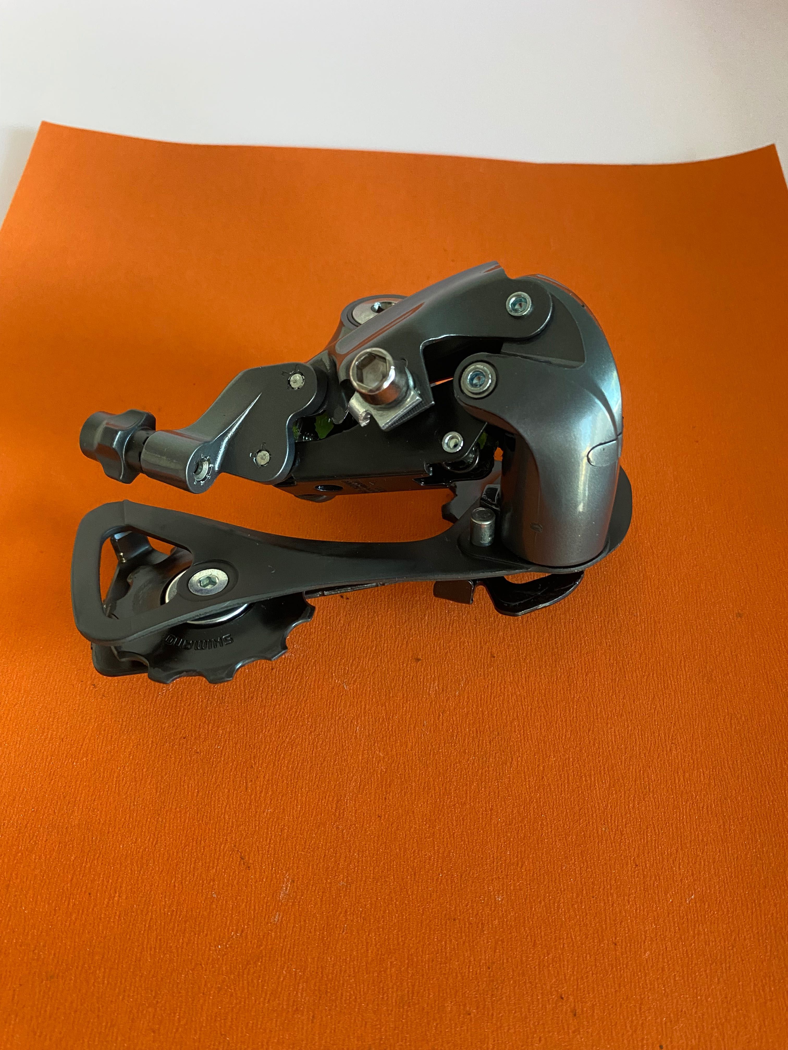 Przerzutka tylna SHIMANO Claris RD-R2000 SS