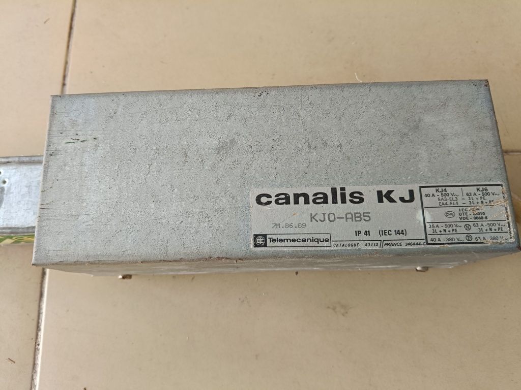 Canalis industrial e fichas de ligação