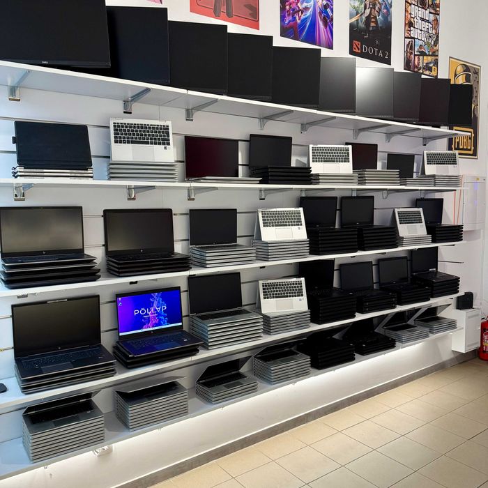 Laptop HP ZBook Studio 15" G5 i7-9gen / Nvidia 4 GB / 16 RAM / 512 SSD