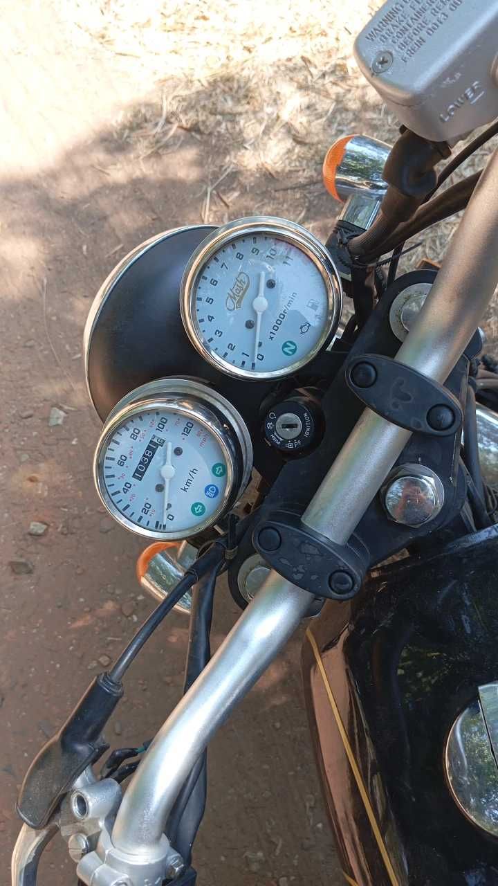 Mash, mota 125 cc