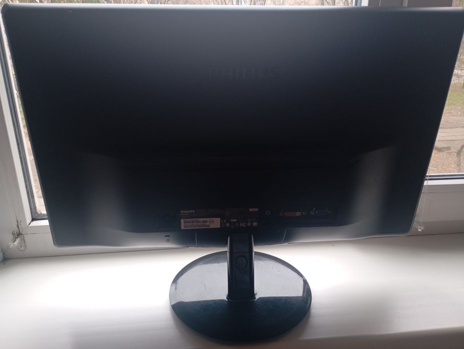 Монитор Philips диагональ 21.