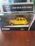 Citroen 2cv James Bond  corgi
