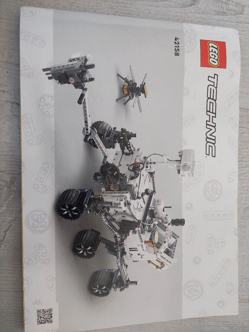 Lego Technic 42158 NASA Mars Rover Perserverance