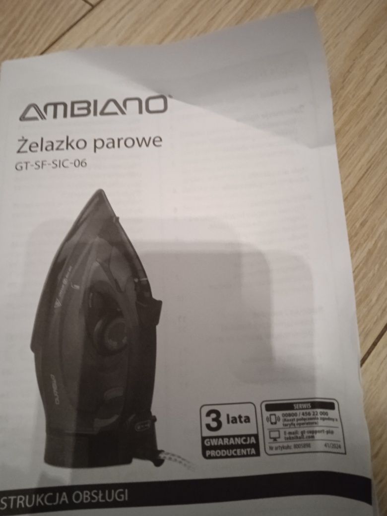 Żelazko bezprzewodowe z bazą