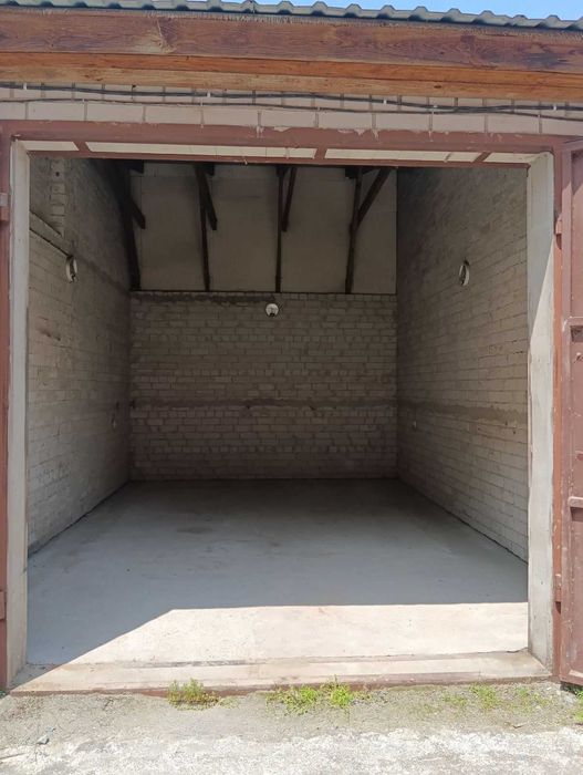 Здам  в оренду гараж цегляний,   м.Рівне в. Дорошенка, біля  Хатки