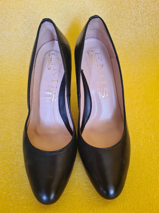 NOWE, klasyczne, czarne czółenka, Emis PL - skóra, roz. 36,