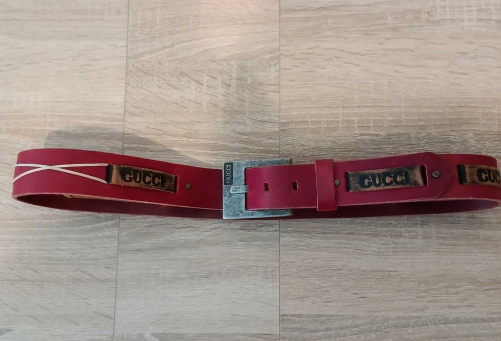 Винтажный кожаный ремень Gucci.