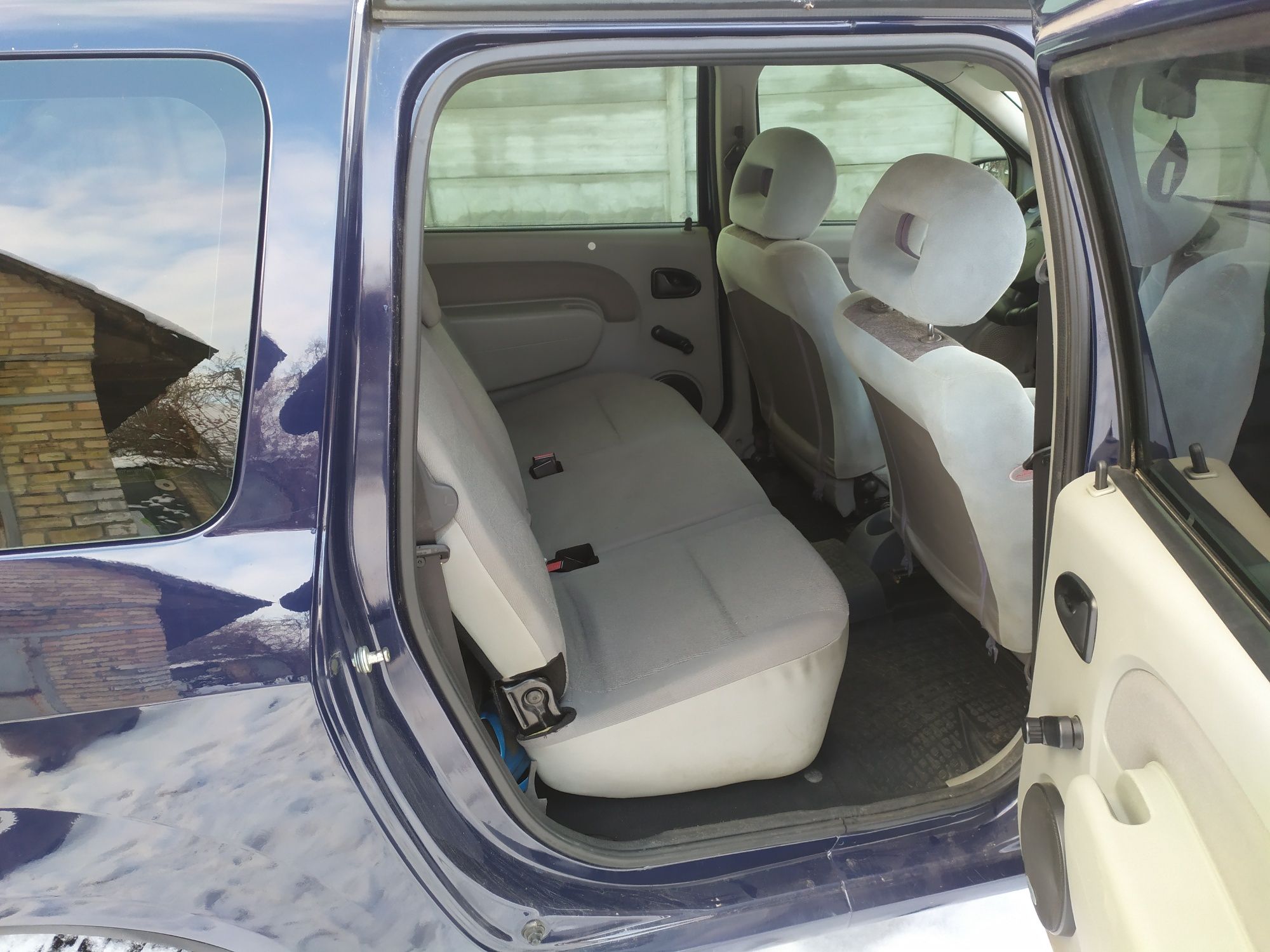Продам Renault Logan MCV 1.5