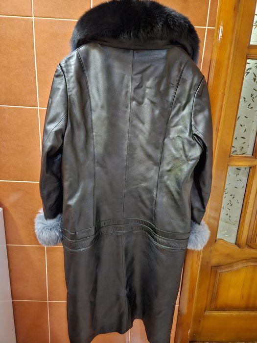 Куртка шкіряна розмір L