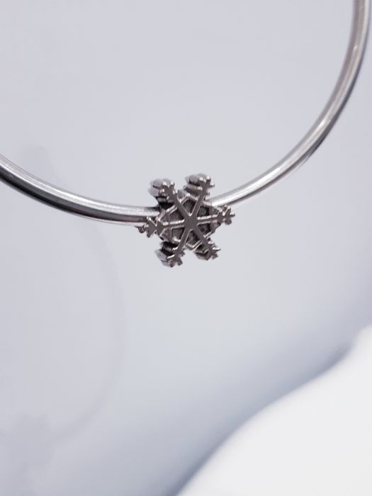 Charms śnieżynka. Zawieszka, koralik do bransoletek modułowych