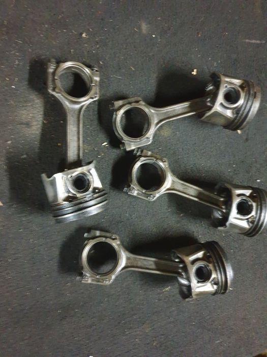 Wał Korbowy Korbowód podstawa pompa oleju 1,3 Cdti Jtd