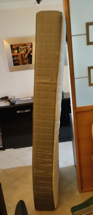 Colchões em Bom Estado