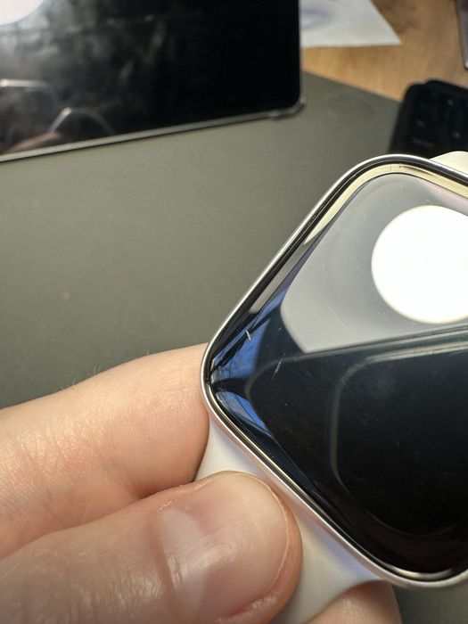 Apple Watch SE 44mm Silver Aluminum White