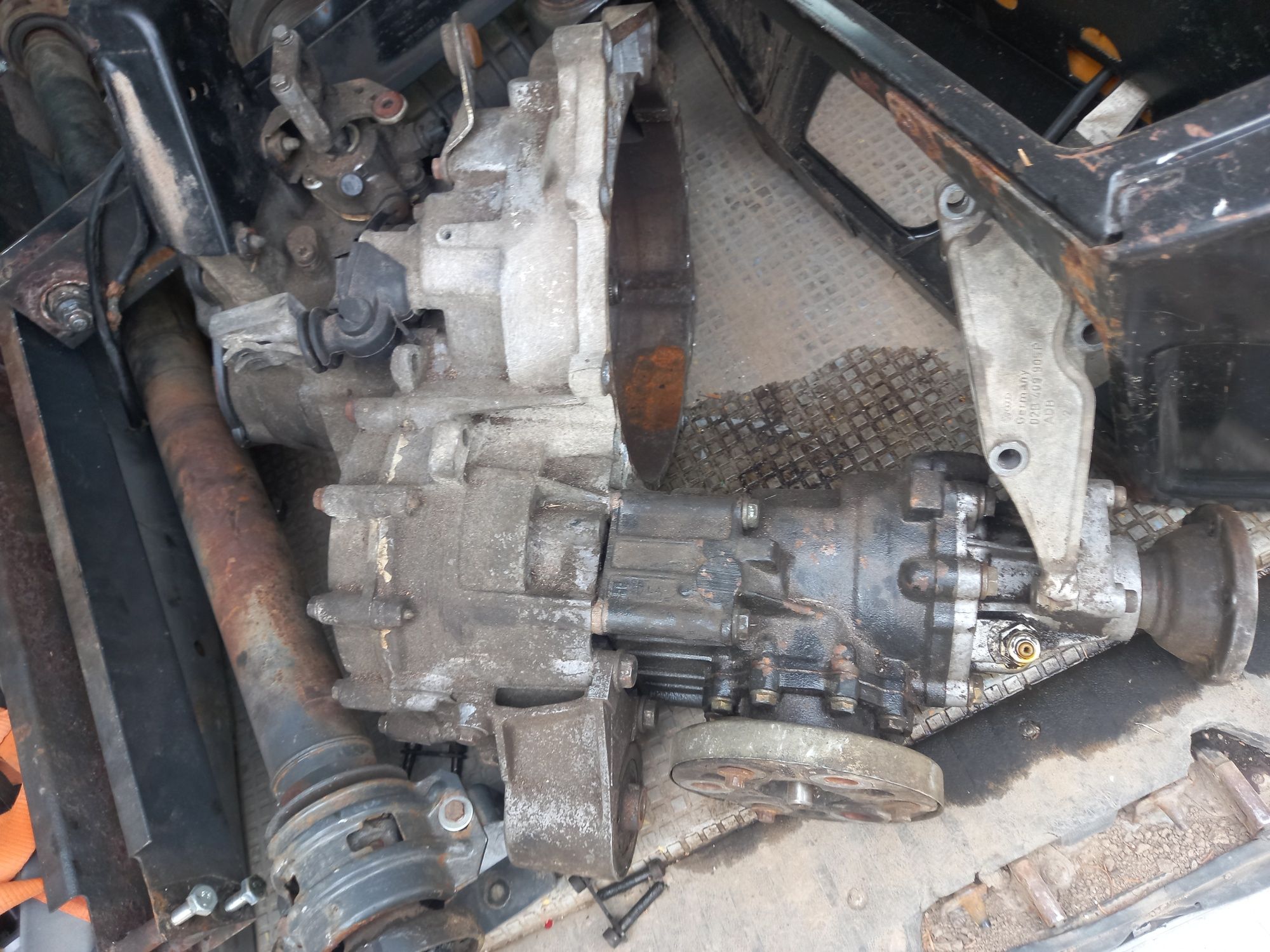 Vw t4 syncro skrzynia biegów 2.4d kod CLW
