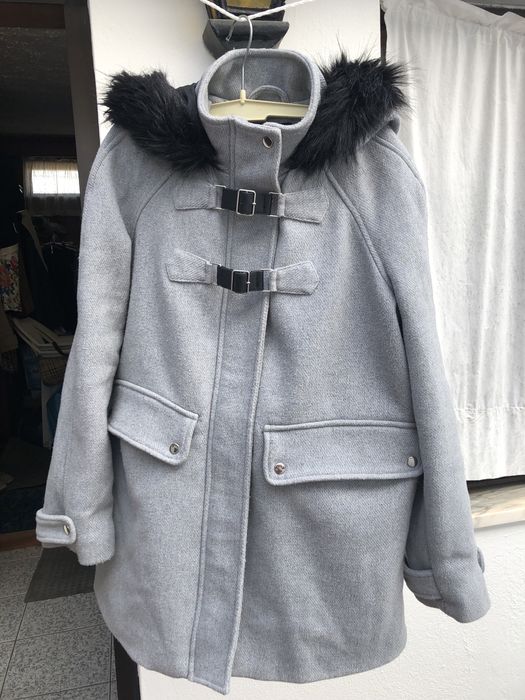 Casaco , tamanho  S - cinza  com Capus