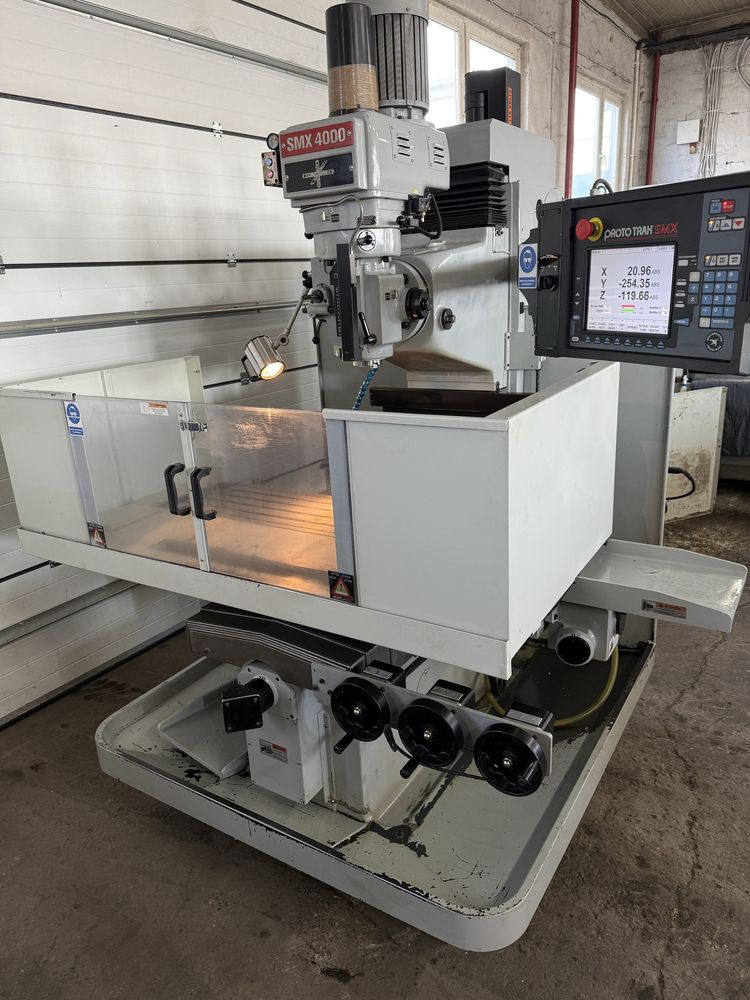Frezarka cnc narzedziowa  XYZ