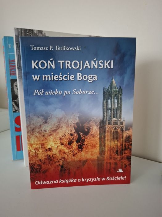 Koń trojański w mieście Boga
