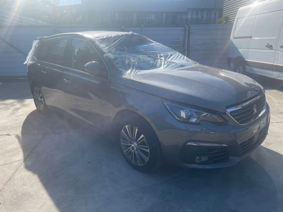 PEUGEOT 308 SW 1.5 130CV BLUEHDI CAIXA EAT8 DE 2021 PARA PEÇAS