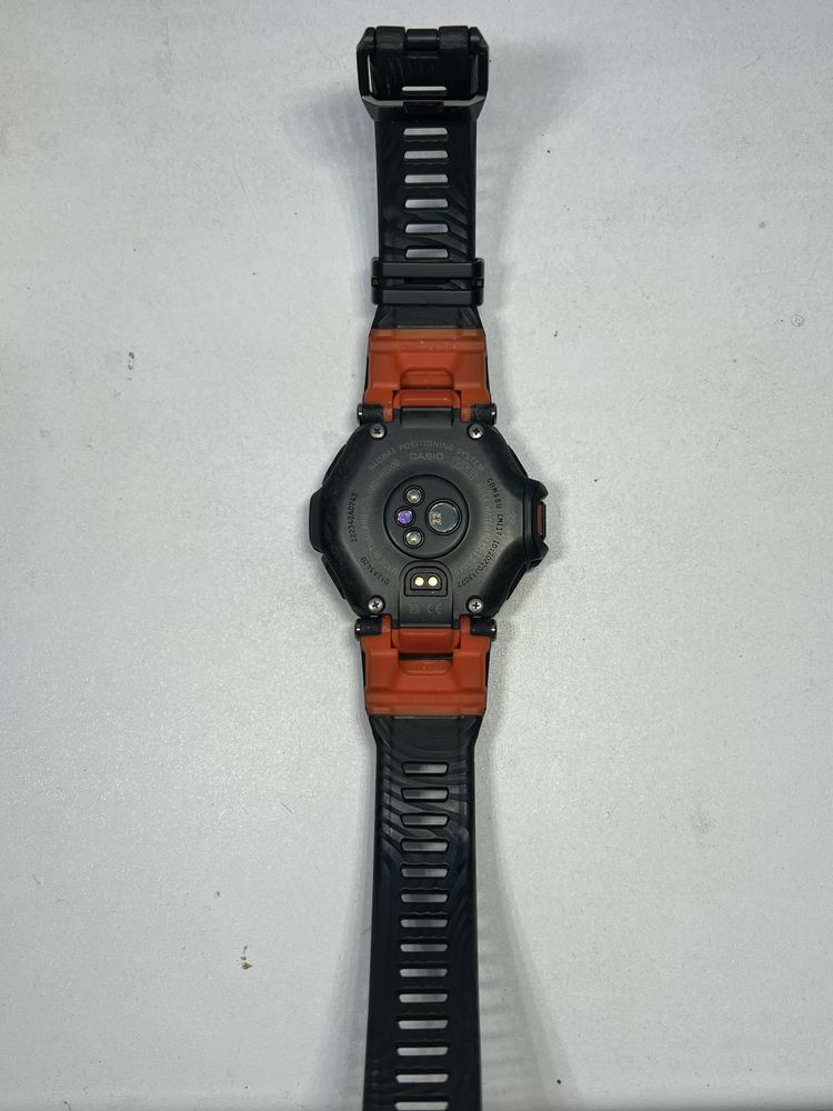 Продам годинник CASIO GBD-H2000
