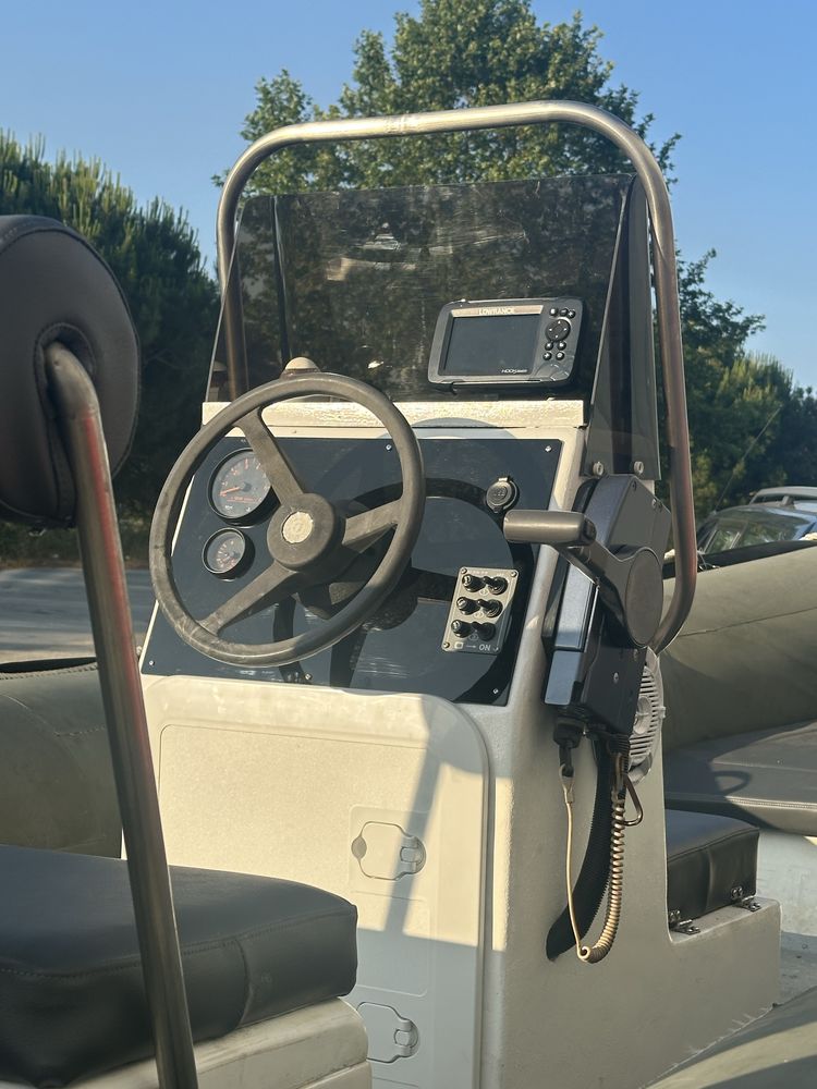 Barco totalmente novo SETAMAR 550