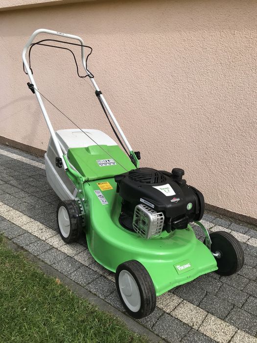 Kosiarka spalinowa z napędem