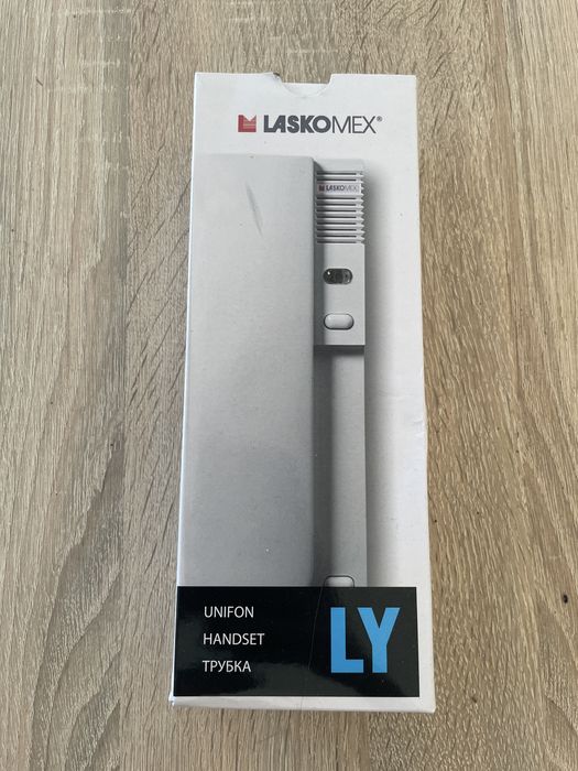 Biały domofon w oryginalnym opakowaniu