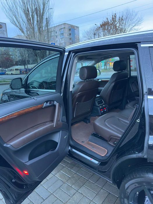 Audi Q7 Quattro  S-line Supercharged 2015 року 3.0 TFSI  (333к.с.)