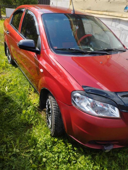 Автомобіль Шевроле авео ..