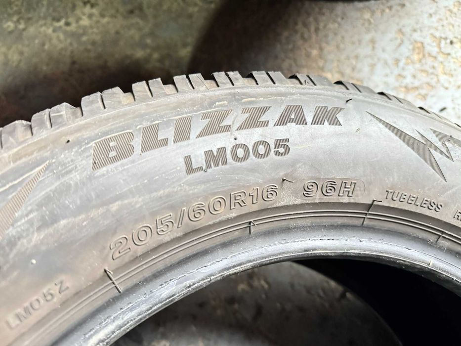 205 60 16 Bridgestone Blizzak LM-005 шини зимові