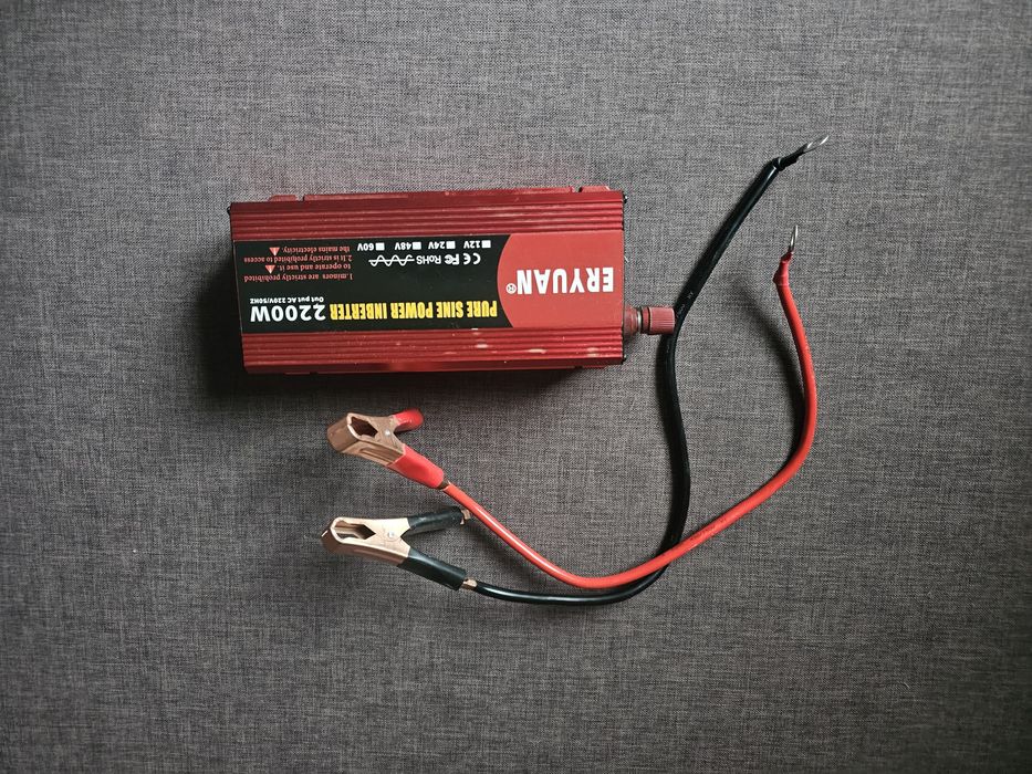 Інвертор з правильною синусоїдою Eryuan 2200 W 12-220