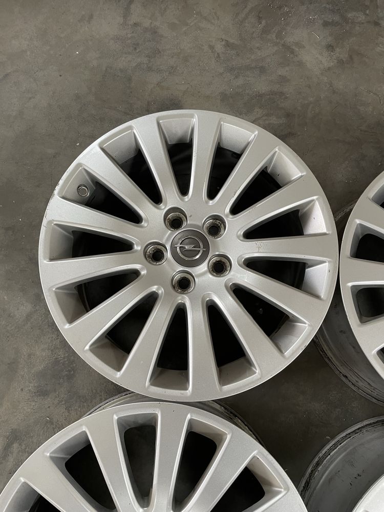 FELGI ALUMINIOWE Opel Insignia 8" x 18" x 5x120 x 67,1 x ET42
