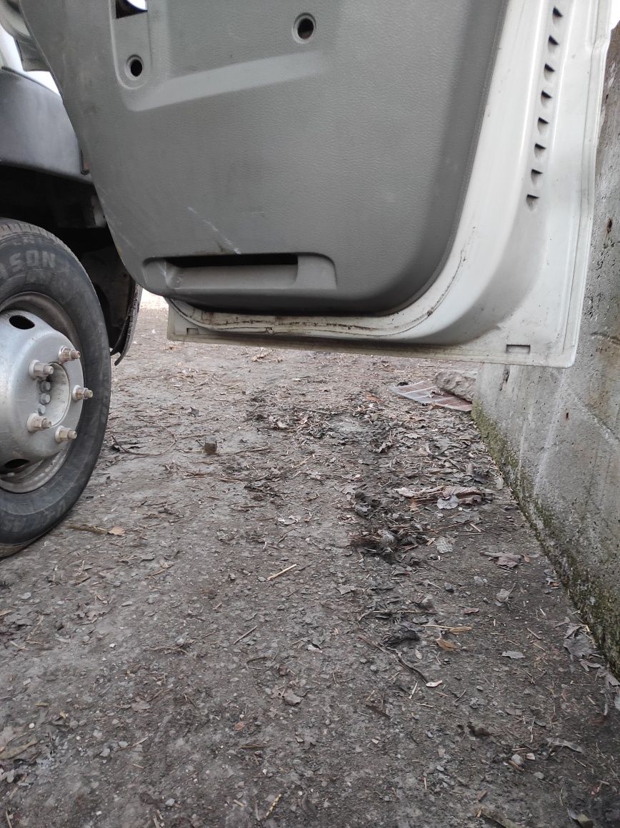 Renault master 09 r uszkodzony lub na części