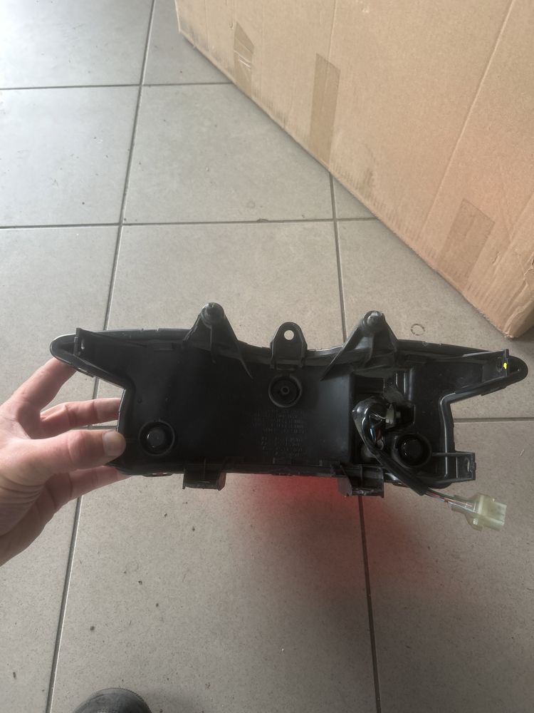 Lampa tył pcx 125 rok 14-17