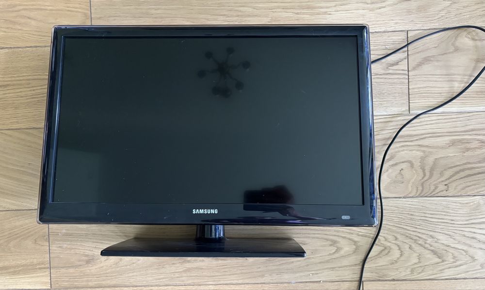 Telewizor Samsung UE26EH4500W 26cali