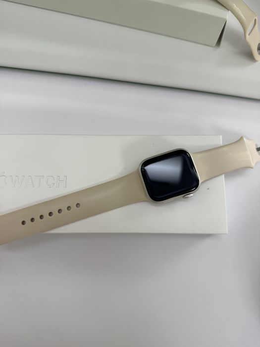 Смарт-годинник Apple Watch Series 7