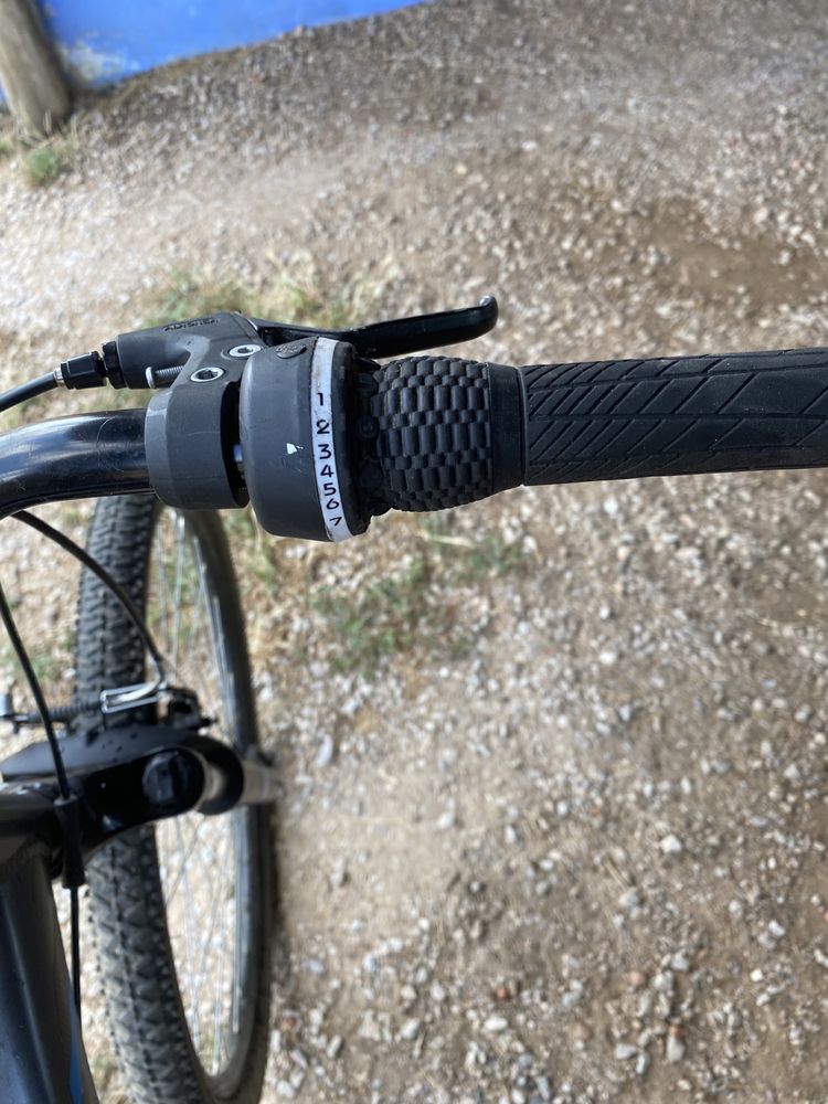 Vendo bicicleta rockrider 27.5 em muito bom estado