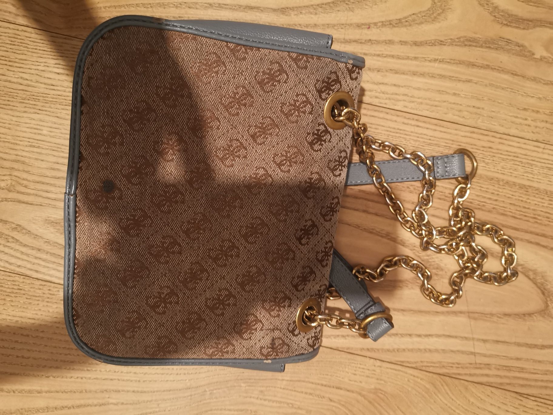 Torebka Guess mala