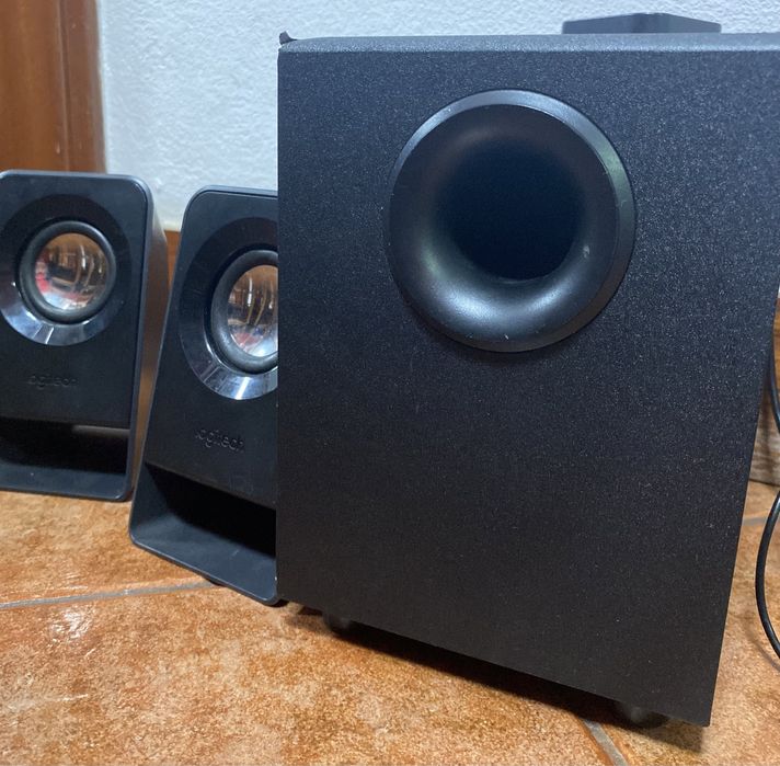 Colunas 2.1 LOGITECH   Z213