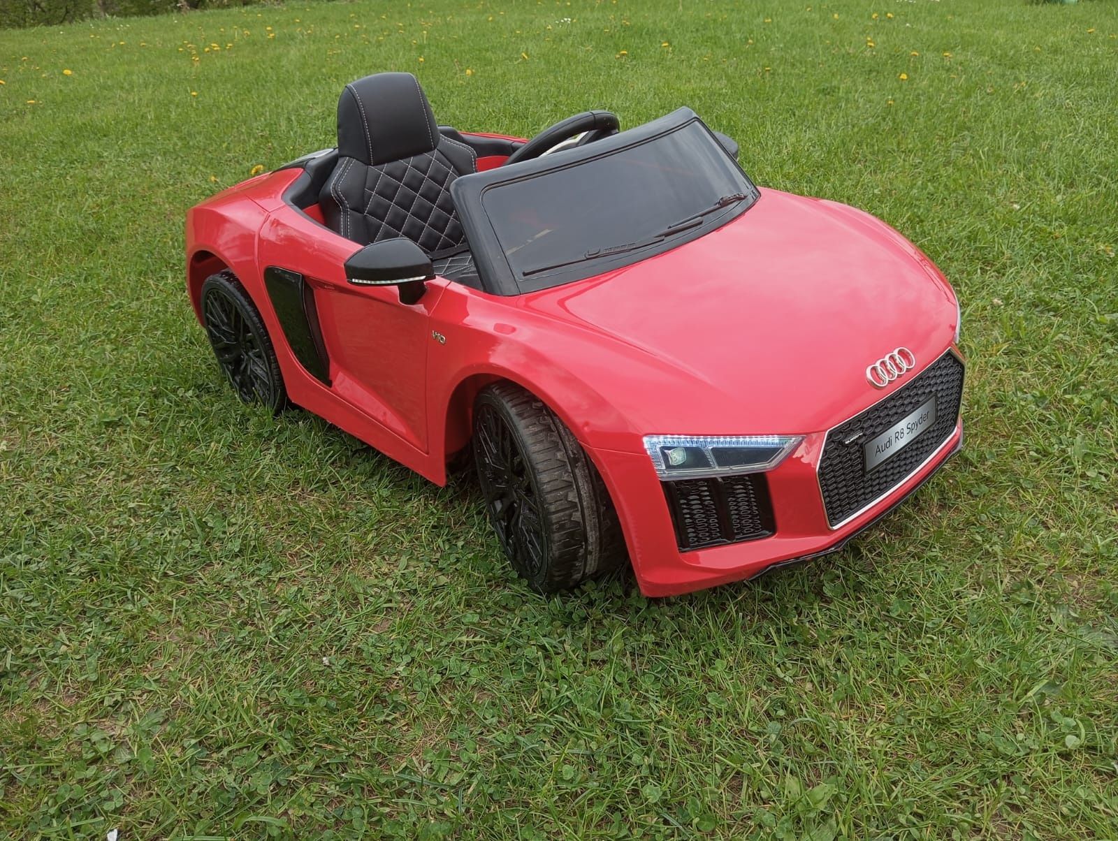 Autko elektryczne Audi R8 Spider