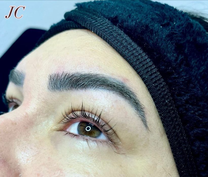 Sobrancelhas e outros…