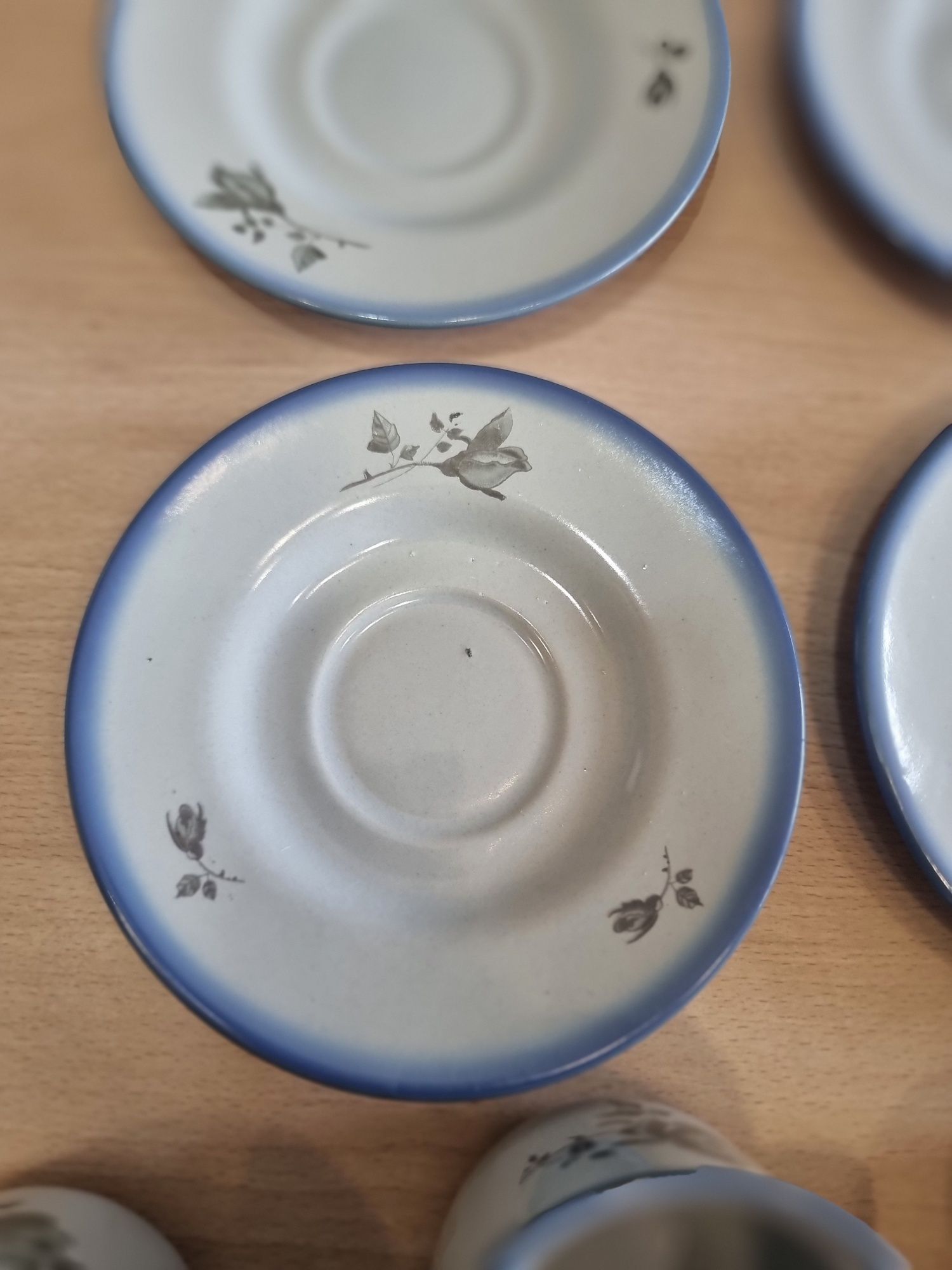 Zestaw 6 filizanek z podstawkami Tułowice vintage retro prl