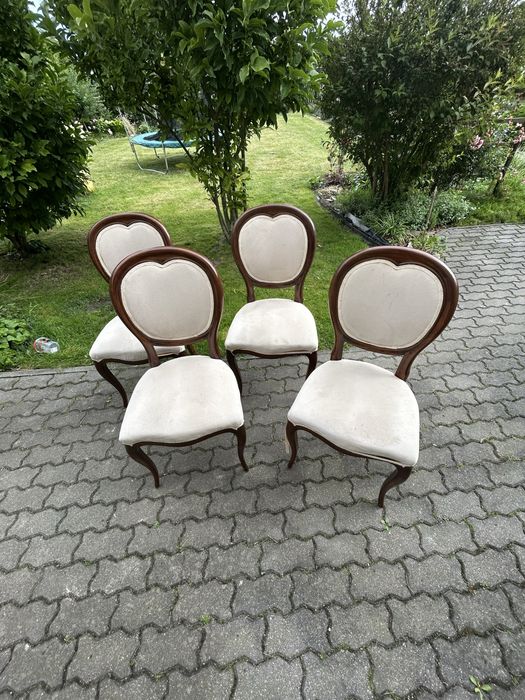 Stól owalny rozkładany 155 +44 x  110  plus 4 krzesla Selva