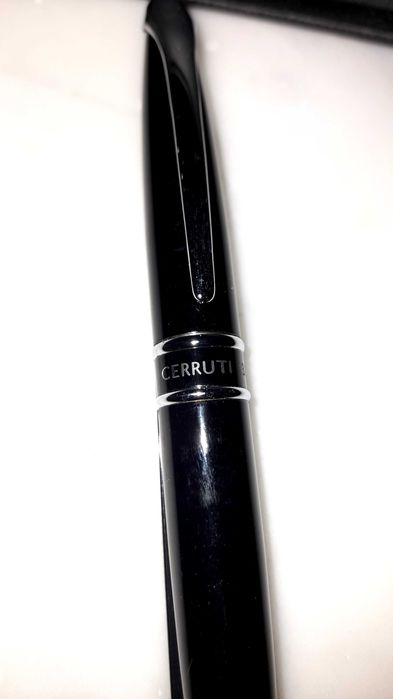 Conjunto caneta e lapiseira da marca Cerruti
