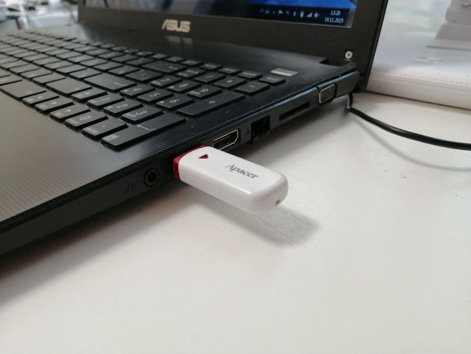 Ноутбук Asus X501a