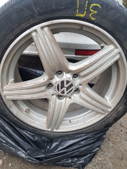 Диски R17 Volkswagen Jetta з шинами MICHELIN 225/50 R17