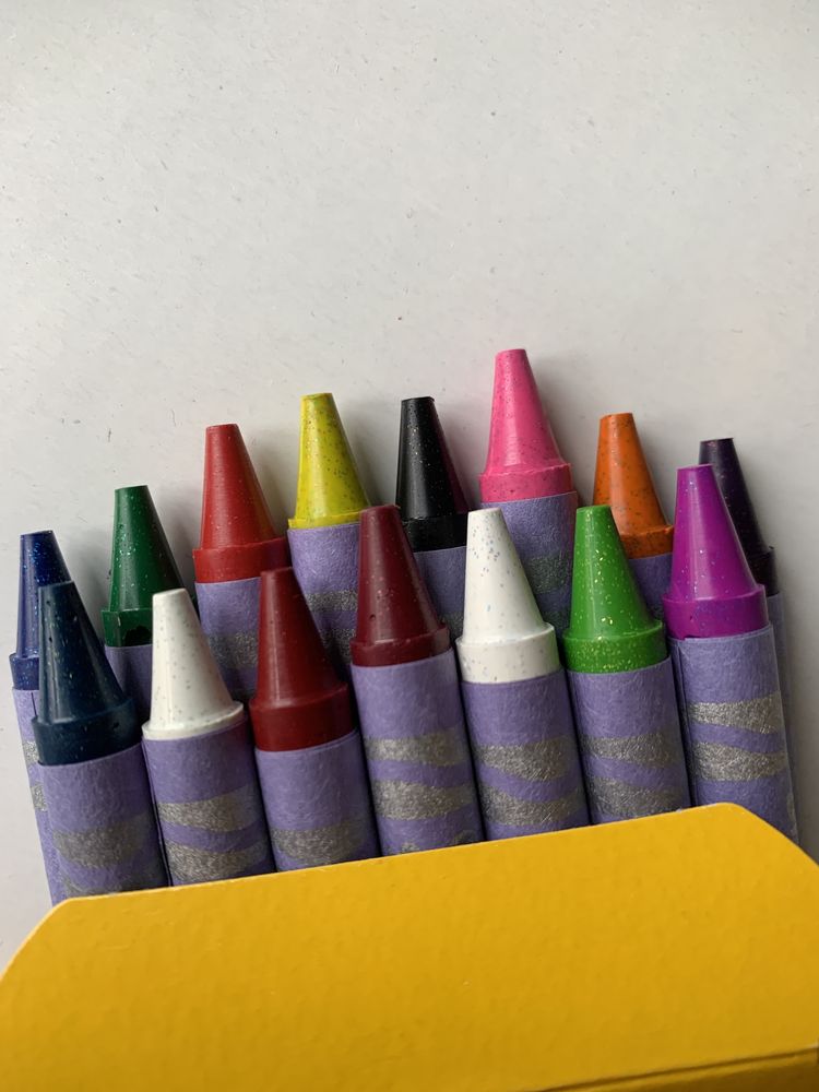 Блестящие восковые мелки Crayola Glitter Crayons 16