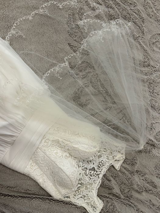 Весільна сукня Ariamo, 40-42 р, фата в подарунок, без торгу