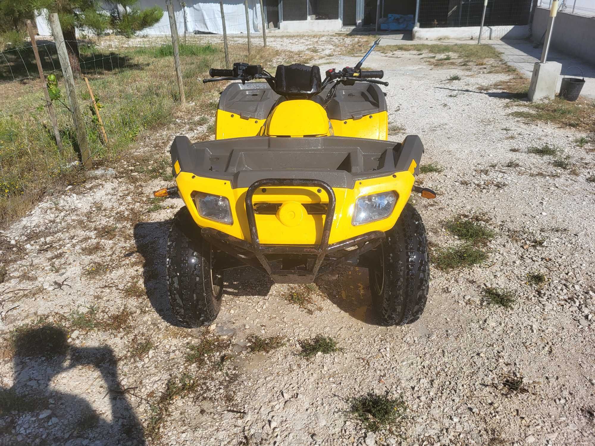 Moto 4 de 2005 com matricula