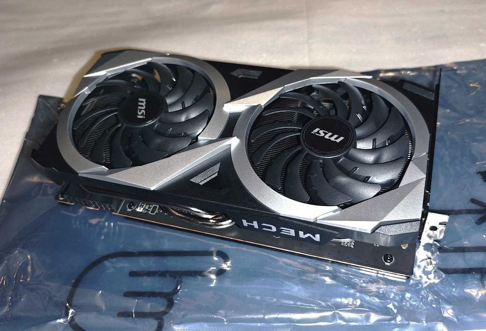 AMD Radeon RX 6750 XT 12 GB GDDR6 - Відеокарта