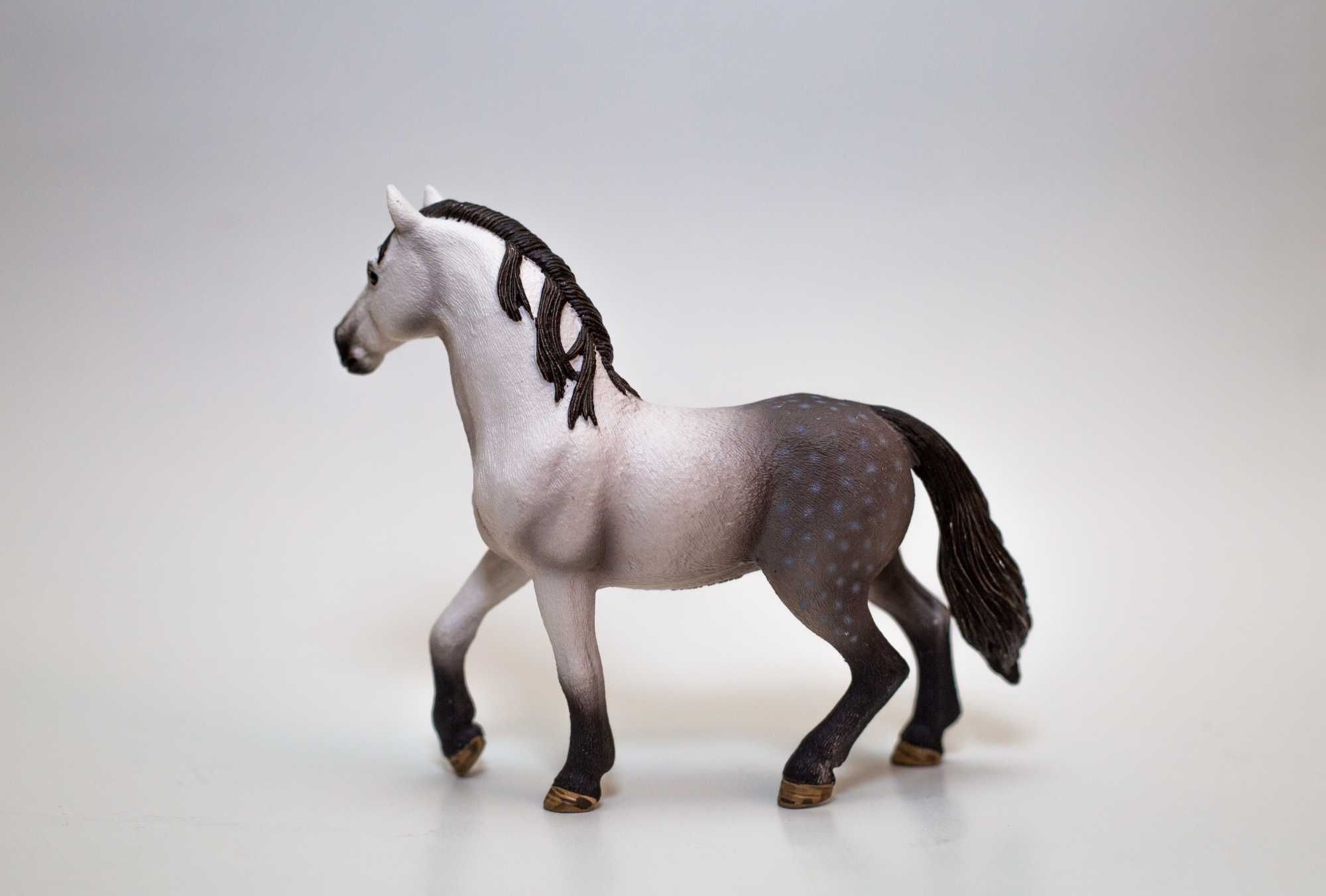 Figurka konik Schleich ogier andaluzyjski 13821